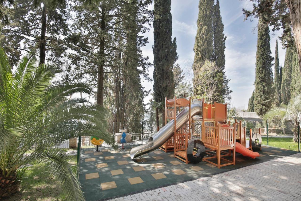 Garden Resort Gagra Ngoại thất bức ảnh